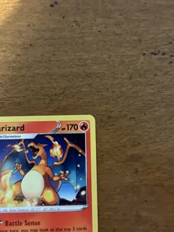 Charizard - 025/185 - Pokemon Vivid Voltage Sword & Shield Non-Holo Rare Card NM - Image 3