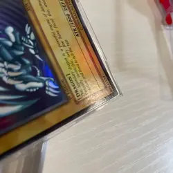 2002 YuGiOh SDK-001 1st Edition Blue-Eyes White Dragon Holo Ultra Rare English - Image 4