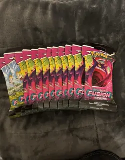 Pokemon TCG Sword & Shield 08 Fusion Strike Sleeved Booster Pack - Image 1