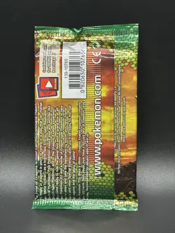Pokemon Black & White Dragons Exalted Sealed Booster Pack (Rayquaza art work) - Image 2