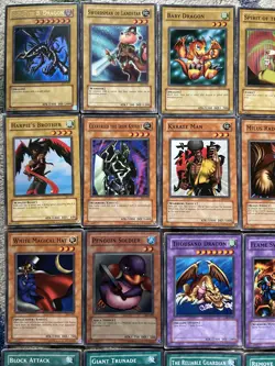 YuGiOh Starter Deck Joey 50 Card Set SDJ-E001 -SDJ-E050 2003 Print - Image 3