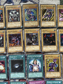 YuGiOh Starter Deck Yugi EUROPEAN 46 Card Set SDY-E001 -SDY-E046 2002 Print - Image 4