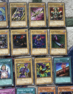 YuGiOh Starter Deck Yugi EUROPEAN 46 Card Set SDY-E001 -SDY-E046 2002 Print - Image 5
