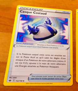 POKEMON REGNE DE GLACE CARD CARTE Casque Costaud 152/198 FR JCC EB06 NM - Image 1