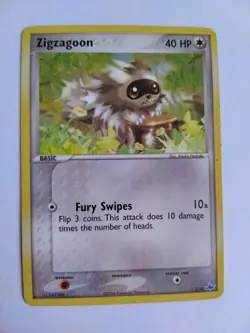 Zigzagoon 7/10 Pokemon XY Trainer Kit: Latias & Latios Regular Non-Holo - Image 1