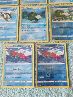BASCULIN & BASCULEGION BUNDLE OF POKEMON CARDS - Image 4