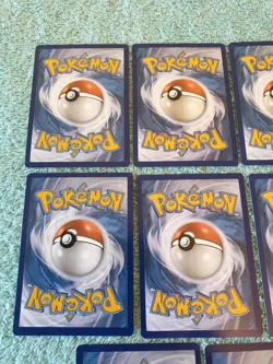 SIZZLIPEDE & CENTISKORCH BUNDLE OF POKEMON CARDS - Image 5