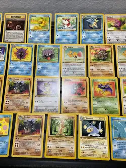 (30) Pokemon Non Holo Card VTG 1ST EDITION 1999 Lot Seadra NEO Golduck Gloom - Image 3