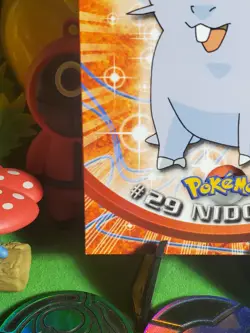 Pokemon TCG Vintage 1998 Topps Nidoran #29 NM/M Blue Label Pokemon Card - Image 3