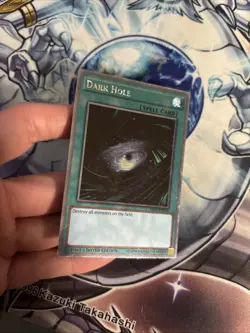 (YBL) YUGIOH TCG DARK HOLE NKRT-EN024 PLATINUM LIMITED EDITION LP - Image 2