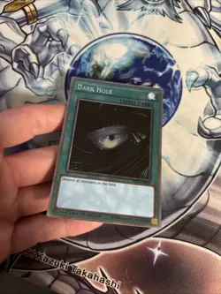 (YBL) YUGIOH TCG DARK HOLE NKRT-EN024 PLATINUM LIMITED EDITION LP - Image 4