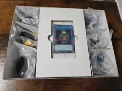 Yugioh The Pot Collection ENGLISH Cards + Figures Open Box New - Image 2