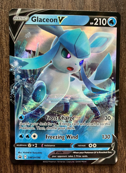 FULL ART HOLO Glaceon V SWSH196 - 2022 Pokemon Promo Card - CLEAN NM - Image 1
