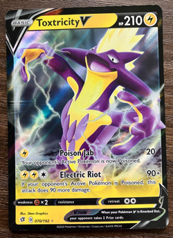 HOLO FULL ART Toxtricity V 070/192 - 2020 Pokemon Rebel Clash Rare Card - NM - Image 1