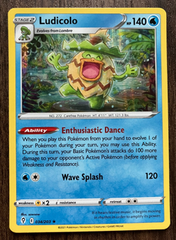 HOLO Ludicolo 034/203 - 2021 Pokemon Evolving Skies Rare Card - CLEAN NM - Image 1