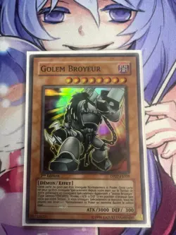 GRINDER GOLEM FRENCH SUPER RARE DP07-EN009 FR009 LIGHT PLAY YUGIOH - Image 1