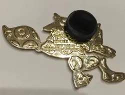 Pokemon Zoroark Metal Pin Badge JPN Limited Edition Rare Model VHTF Anime Tradin - Image 2