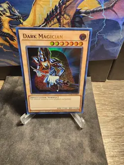 YuGiOh! Dark Magician LC01-EN005 Ultra Rare Limited Edition NM - Image 1