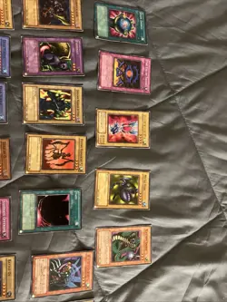 Yu-Gi-Oh Card Collection Rare, Uncommon, Common Cards 85 ct - Image 3