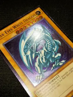 Blue Eyes White Dragon OP28-EN001 Ultimate Rare Yu-Gi-Oh Card English - Image 5