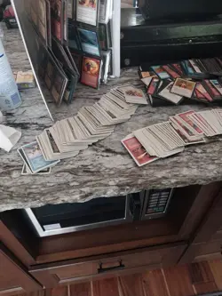 Lot Of Uncounted Unsearched Vintage MTG cards - Image 3