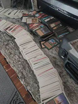 Lot Of Uncounted Unsearched Vintage MTG cards - Image 5
