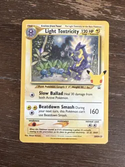 2021 Pokemon SWSH #137 Light Toxtricity Holo NM-MT/+ - Image 1