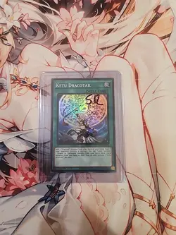 Yugioh! TCG - Ketu Dracotail - JUSH-EN008 - Super Rare - Justice Hunters - 1st - Image 2