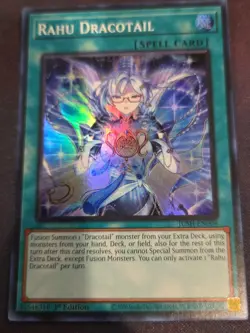 Yugioh! TCG - Rahu Dracotail - Super Rare - JUSH-EN009 - Justice Hunters - 1st - Image 1