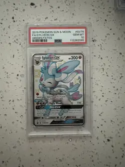 2019 POKEMON SUN & MOON HIDDEN FATES #SV76 FULL ART/SYLVEON GX PSA 10 - Image 1
