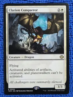 MTG 1x Clarion Conqueror Tarkir: Dragonstorm Regular - Image 1