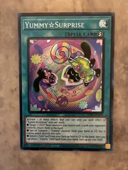 Yugioh! TCG - Yummy Surprise - Super Rare - JUSH-EN025 - Justice Hunters - 1st - Image 3