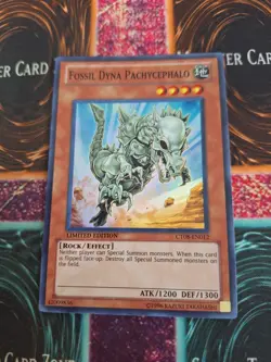 Yugioh Fossil Dyna Pachycephalo CT08-EN012 Super Rare Limited Near Mint - Image 1