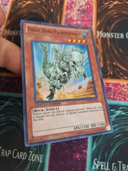 Yugioh Fossil Dyna Pachycephalo CT08-EN012 Super Rare Limited Near Mint - Image 2