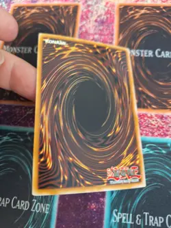 Yugioh Lady Debug SDPL-EN005 Super Rare 1st Edition Near Mint - Image 4