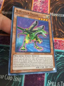 Yugioh B-Buster Drake SDKS-EN002 Super Rare Unlimited Near Mint - Image 2