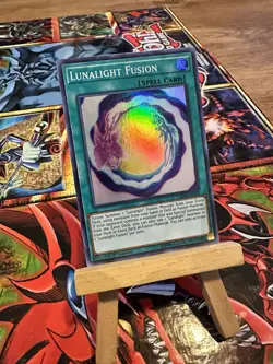 Yugioh! Lunalight Fusion - LED4-EN048 - Super Rare - 1st Edition NM + free card - Image 1