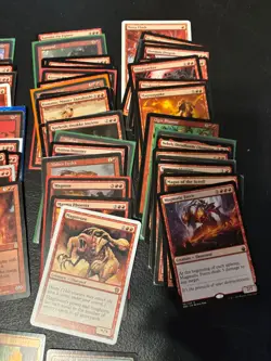 Lot of 100 Magic the Gathering Rare cards. All Red MTG. All older cards w bonus - Image 2