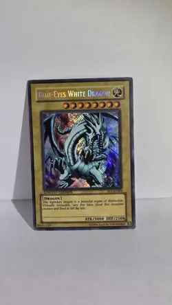 Yugioh Blue-Eyes White Dragon FL1-EN001 Secret Rare Limited Edition LP - Image 2
