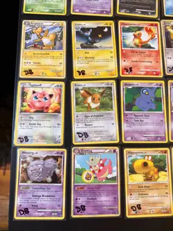 Pokemon TCG 26-Card Vintage Mid-Era Lot, black&white, platinum, eevee - Image 4