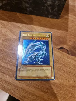 Blue-Eyes White Dragon LOB-001 Yugioh Read description! - Image 3