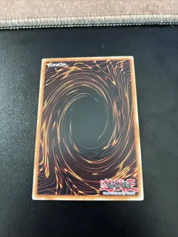 Super Quantum Red Layer OP10-EN016 Mint Yugioh Card - Image 2