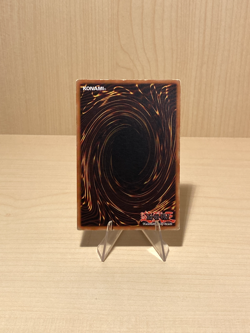 Yugioh / Vampire Genesis / SD2-EN001 / Ultra Rare / 1st Edition - Image 2