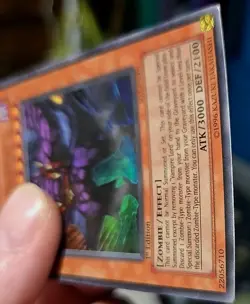 Yugioh Vampire Genesis SD2-EN001 Ultra Rare 1st Ed NM - Image 4