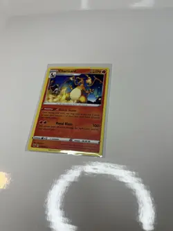Pokemon Card CHARIZARD Non Holo Rare 025/185 VIVID VOLTAGE MINT 25/185 - Image 1