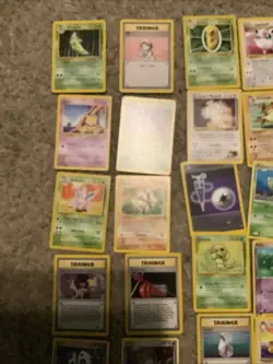 Lot Of 20 Vintage WOTC Set Pokemon Cards. Lp - Image 4
