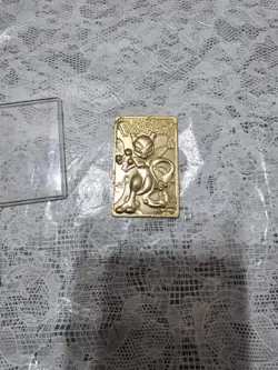 Pokemon 23K Gold Plated Mewtwo Trading Card 1999 Burger King Limited Edition - Image 2