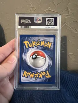 2000 Pokemon Neo Genesis Lugia Holo PSA 8 (Small Crack in plastic as shown) - Image 3