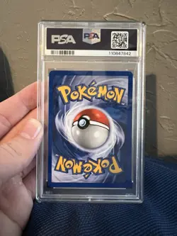 2000 Pokemon Neo Genesis Lugia Holo PSA 8 (Small Crack in plastic as shown) - Image 4