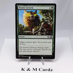 MTG - M21 - Titanic Growth - #210 - Near Mint - Image 1